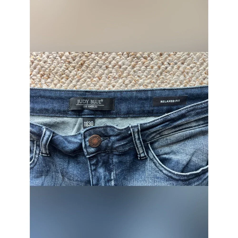 Judy Blue 11/30 Dark Blue Relaxed Jeans with Faded Detailing